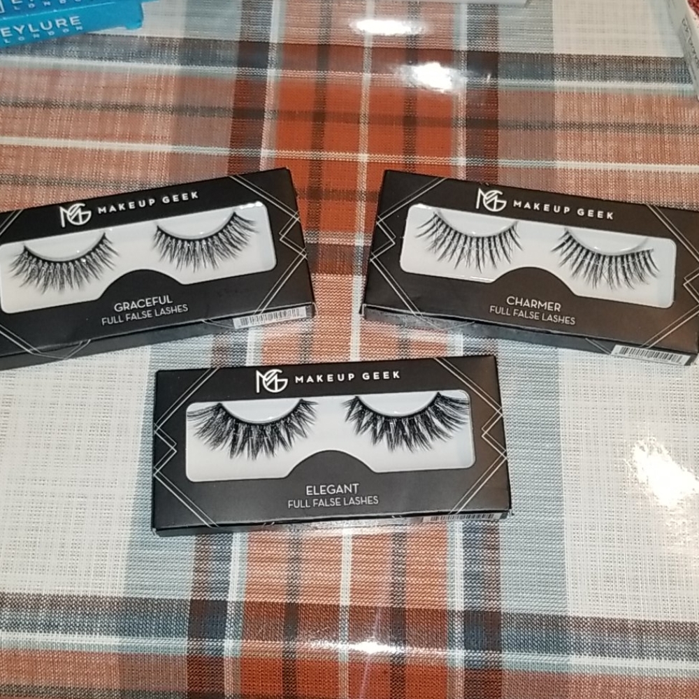 BUNDLE OF 3 MAKEUP GEEK EYELASHES